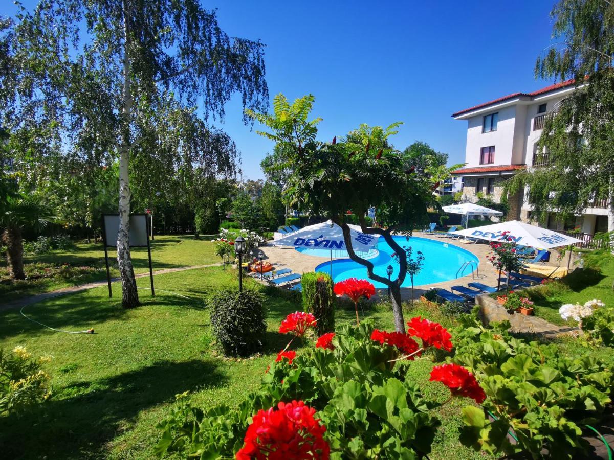 Marina Delfin Apartments - Top Location & Pet Friendly Sveti Vlas Eksteriør bilde