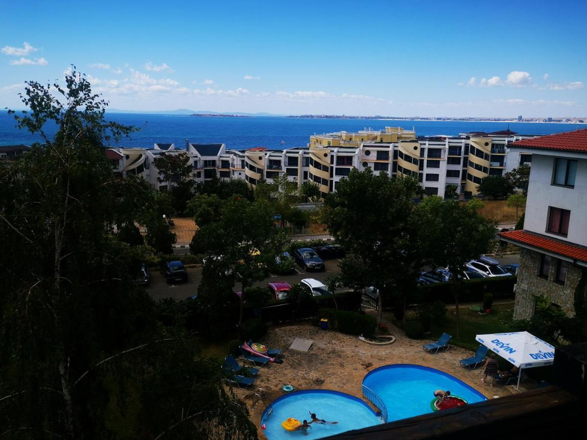 Marina Delfin Apartments - Top Location & Pet Friendly Sveti Vlas Eksteriør bilde