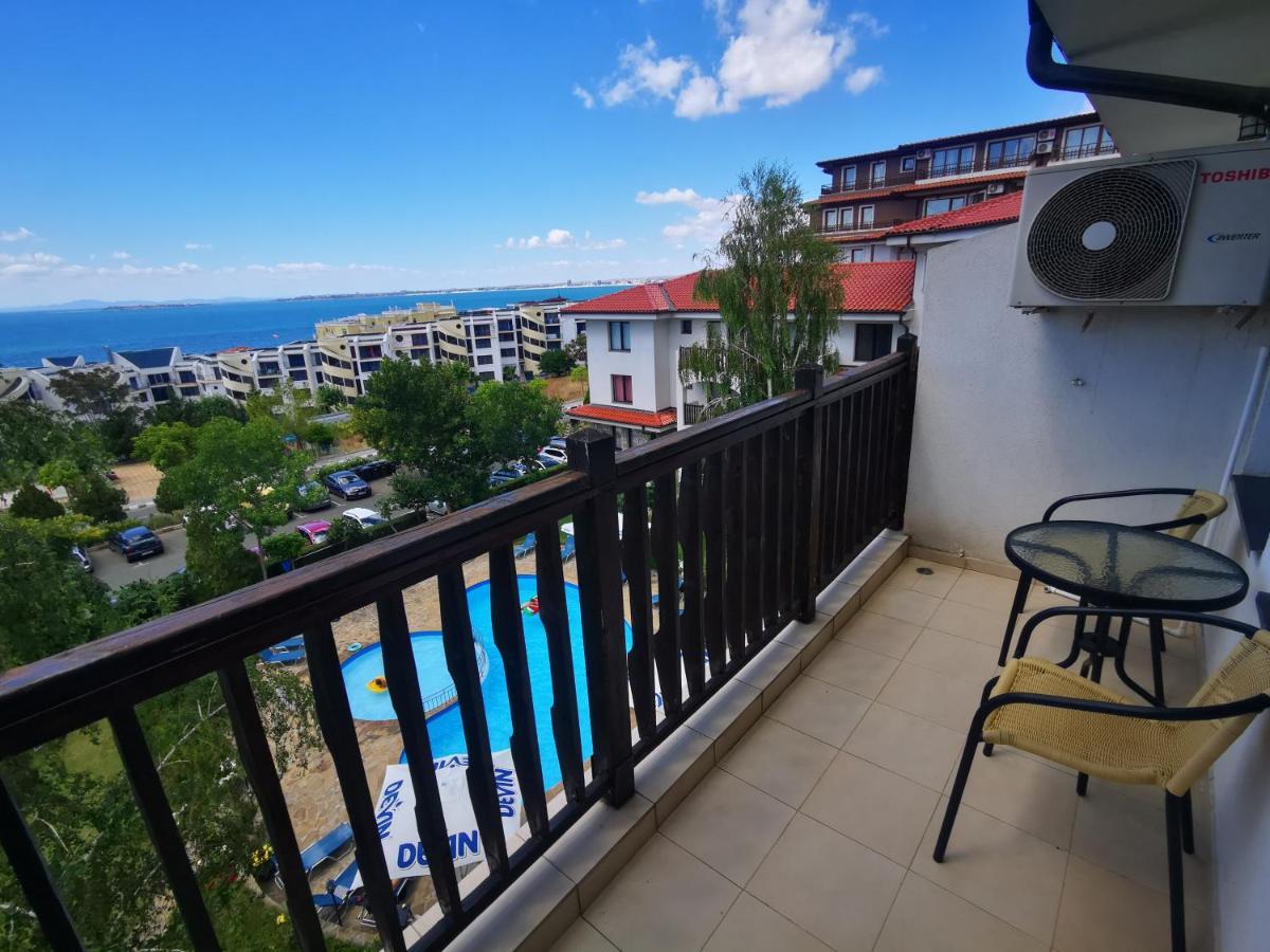 Marina Delfin Apartments - Top Location & Pet Friendly Sveti Vlas Eksteriør bilde