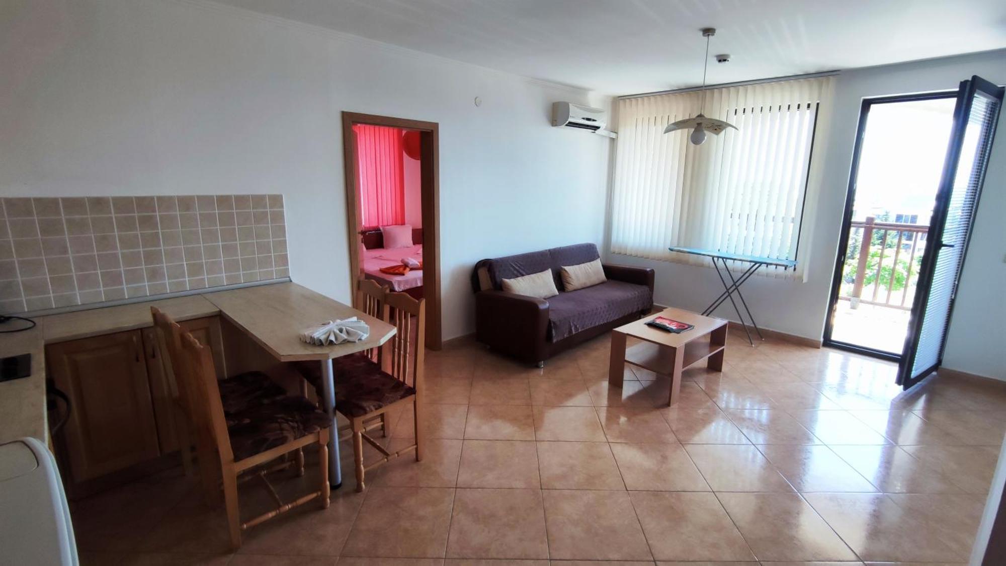 Marina Delfin Apartments - Top Location & Pet Friendly Sveti Vlas Eksteriør bilde